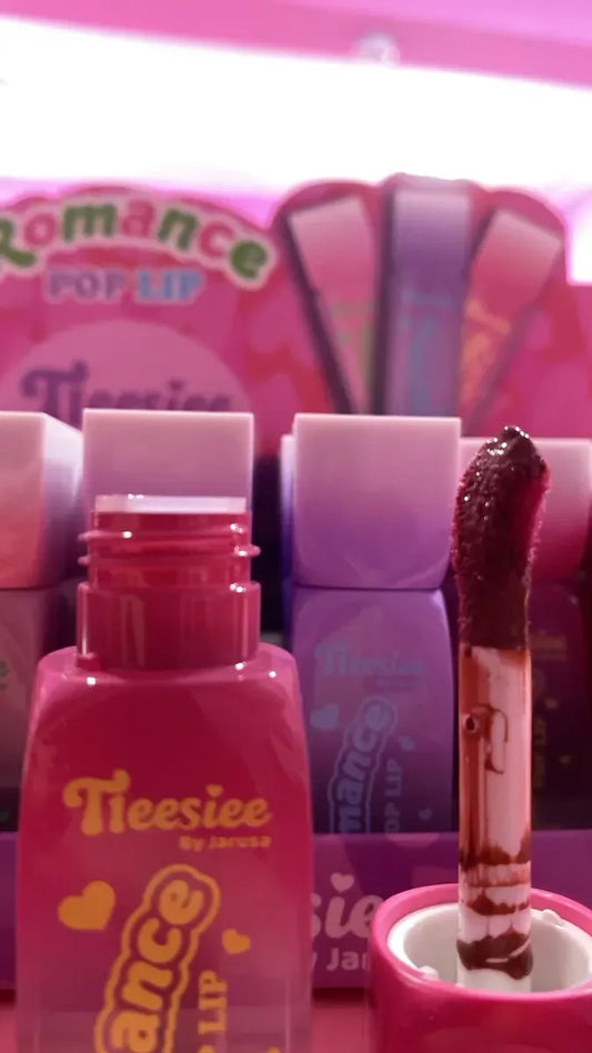 TS882 ROMANCE LIP GLOSS TIEESIEE